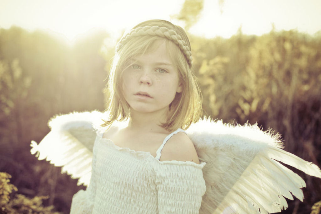 Fotógrafa transforma filha de 9 anos em personagens famosas 07