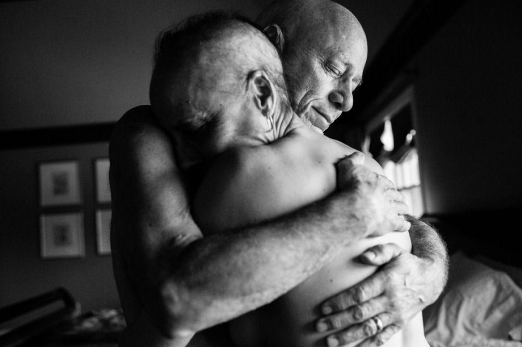 Fotgrafa documenta luta dos pais contra o cncer em tocante srie de fotografias 12