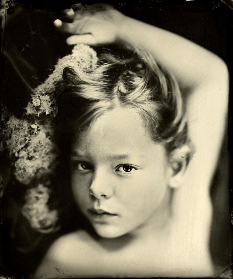Fotógrafa usou uma técnica do século XIX para retratar crianças e o resultado é assombroso 16