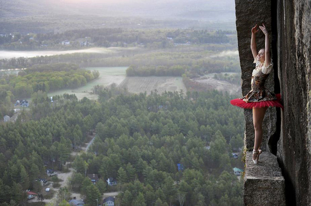 Este fotógrafo faz fotos de casamento em um penhasco a mais de 100 metros de altura 16