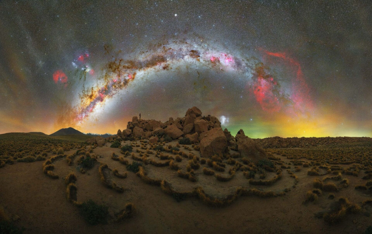 O concurso de fotgrafo de Via Lctea 2024 celebra a deslumbrante galxia espiral em nossos cus 01