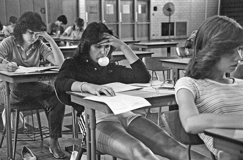 Retratos íntimos da juventude transviada dos anos 70 feitos por um professor de colégio 13
