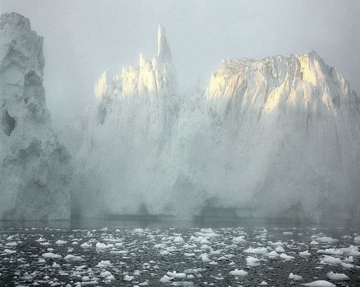 Fotosérie documenta o derretimento das geleiras ao longo de 4.000 quilômetros da costa da Groenlândia 03