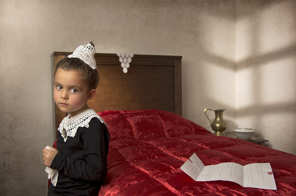 Fotógrafo retrata a sua filha de 5 anos no estilo dos antigos mestres 07