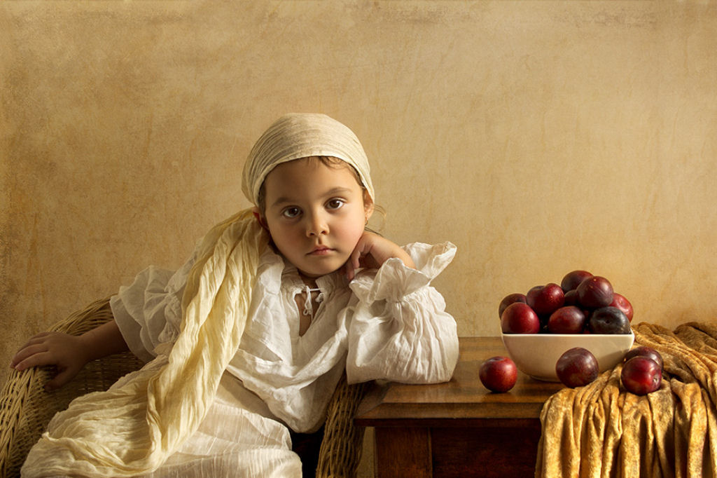 Fotógrafo retrata a sua filha de 5 anos no estilo dos antigos mestres 12