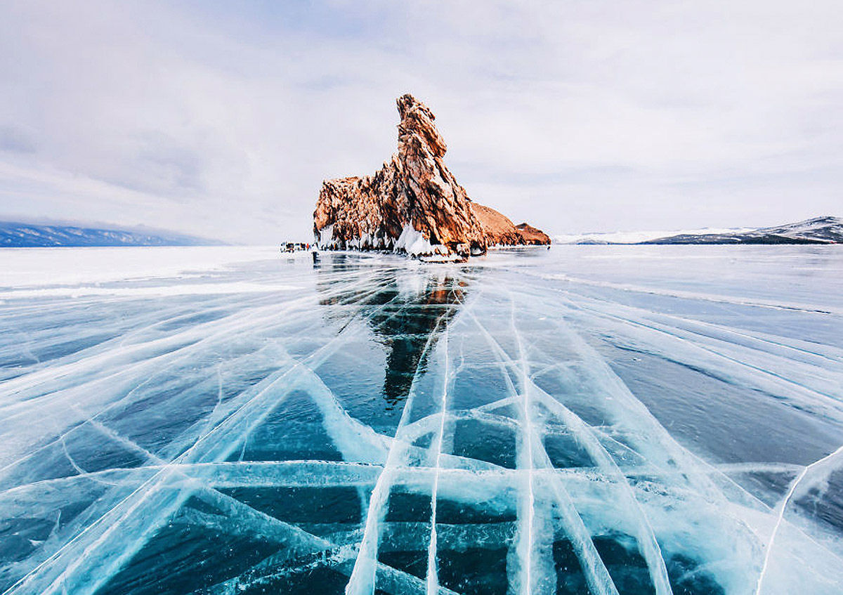 O maior lago de água doce do mundo se torna uma paisagem mágica nas fotos de Kristina Makeeva 12