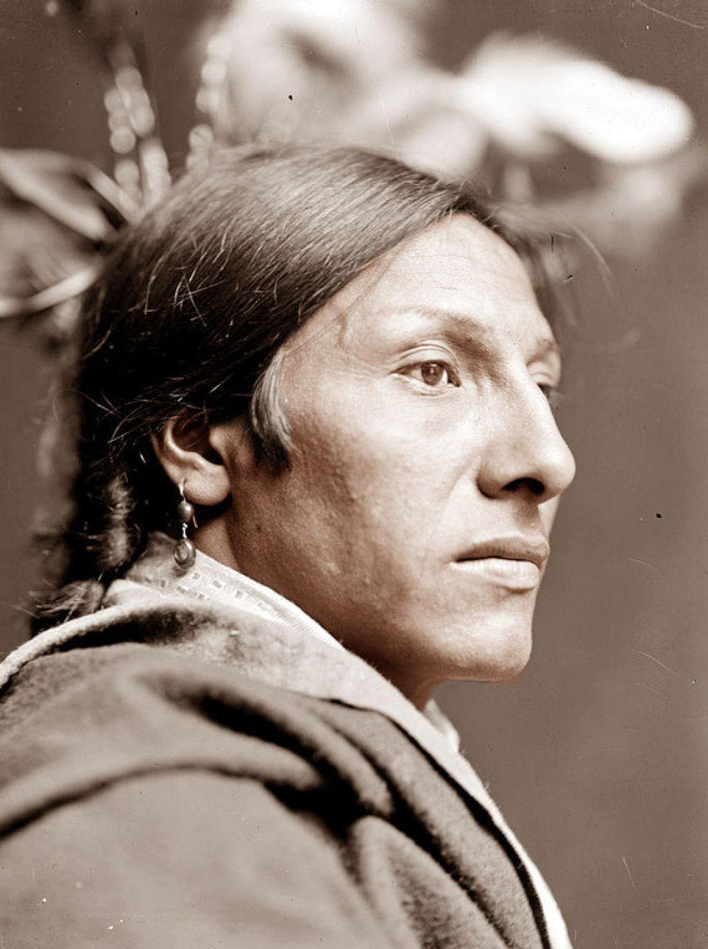 Impressionantes fotos históricas coloridas de nativos americanos do final do século 19 e início do século 20 07