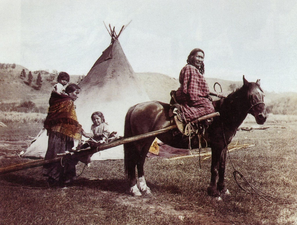 Impressionantes fotos históricas coloridas de nativos americanos do final do século 19 e início do século 20 22
