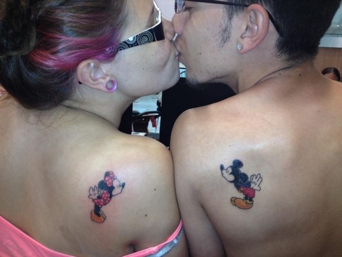 Tatuagens de casal terríveis 29