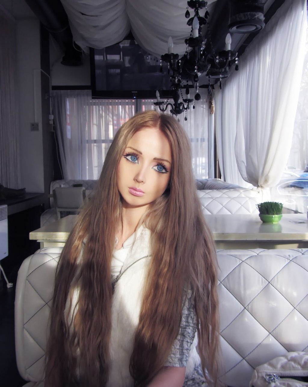 Valeria Lukyanova, outra Barbie Girl Russa do mundo real (55 fotos