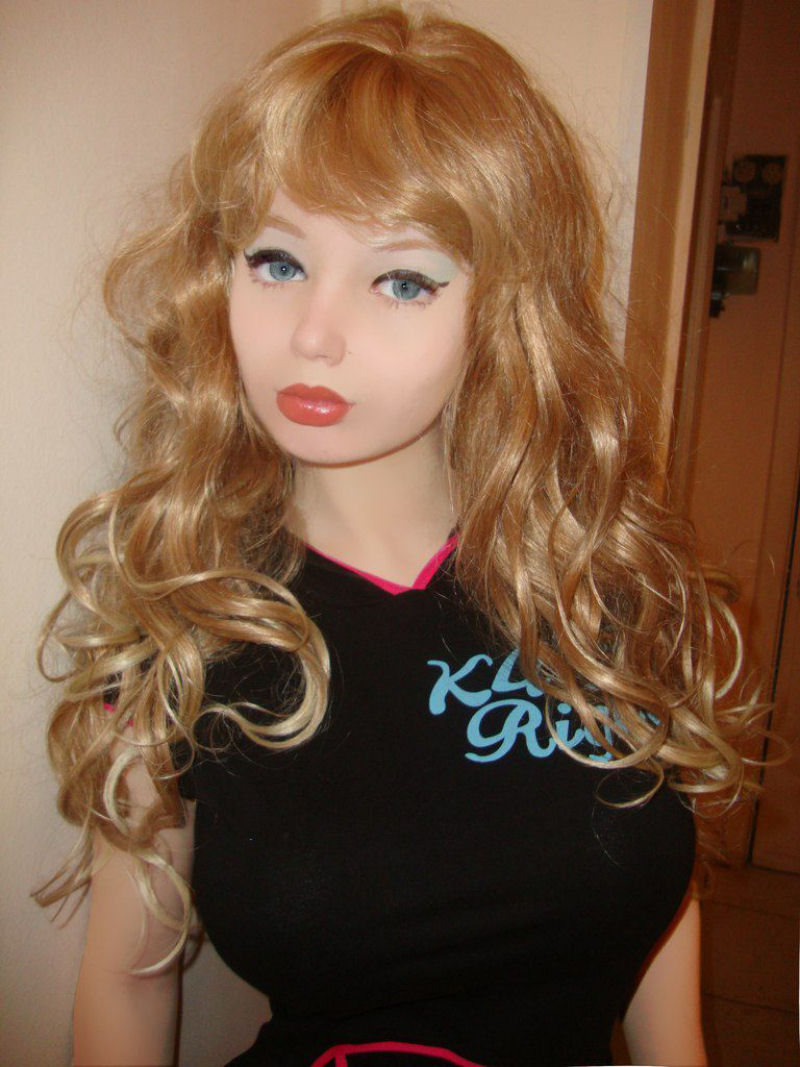 Conheça Lolita Richie, outra boneca russa da vida real 01