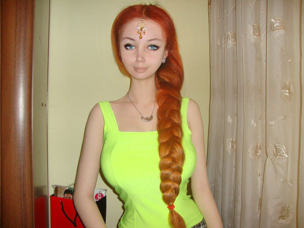 Conheça Lolita Richie, outra boneca russa da vida real 16