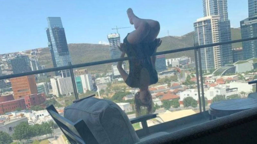 Mexicana praticante de ioga extrema sobrevive a queda do quinto andar e sofre 100 fraturas