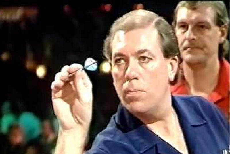 Em 1984, John Lowe alcançou o primeiro 'Nine-dart finish' na história da televisão