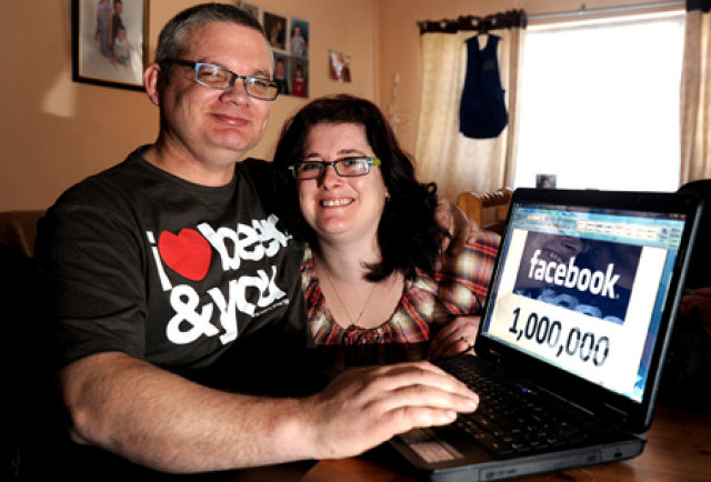 Britnica precisa de 1 milho de amigos no Facebook para poder se casar