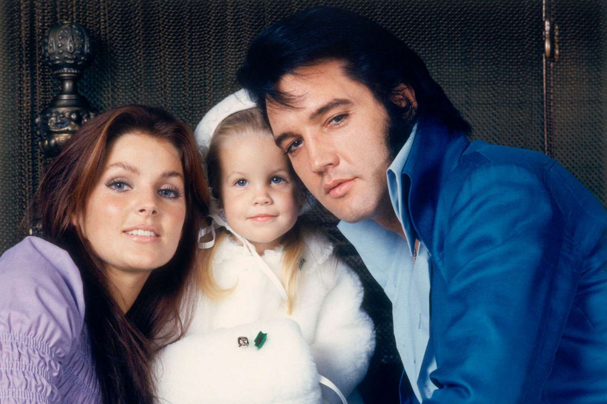 O adorvel dueto de Lisa Marie Presley com seu pai Elvis