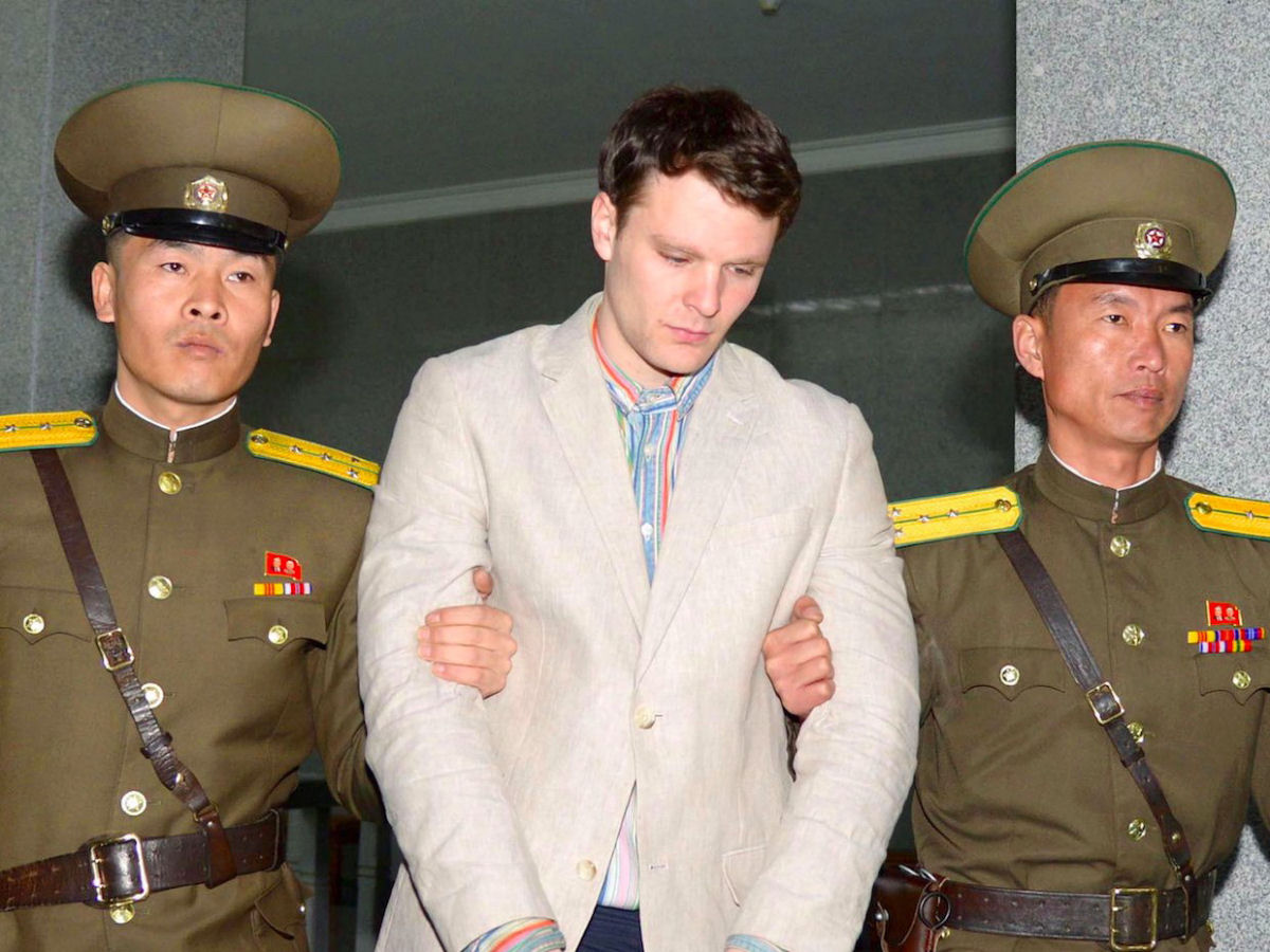 Jovem americano foi condenado a 15 anos de prisão na Coréia do Norte por um motivo fútil