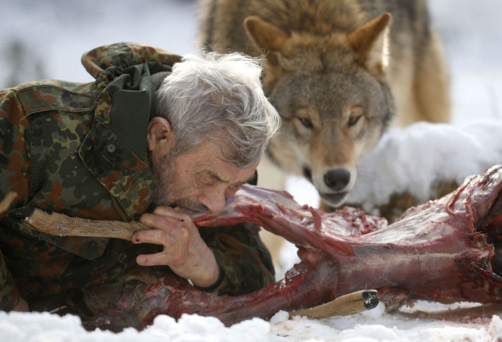 Vivendo com lobos - A incrível história de Werner Freund 14