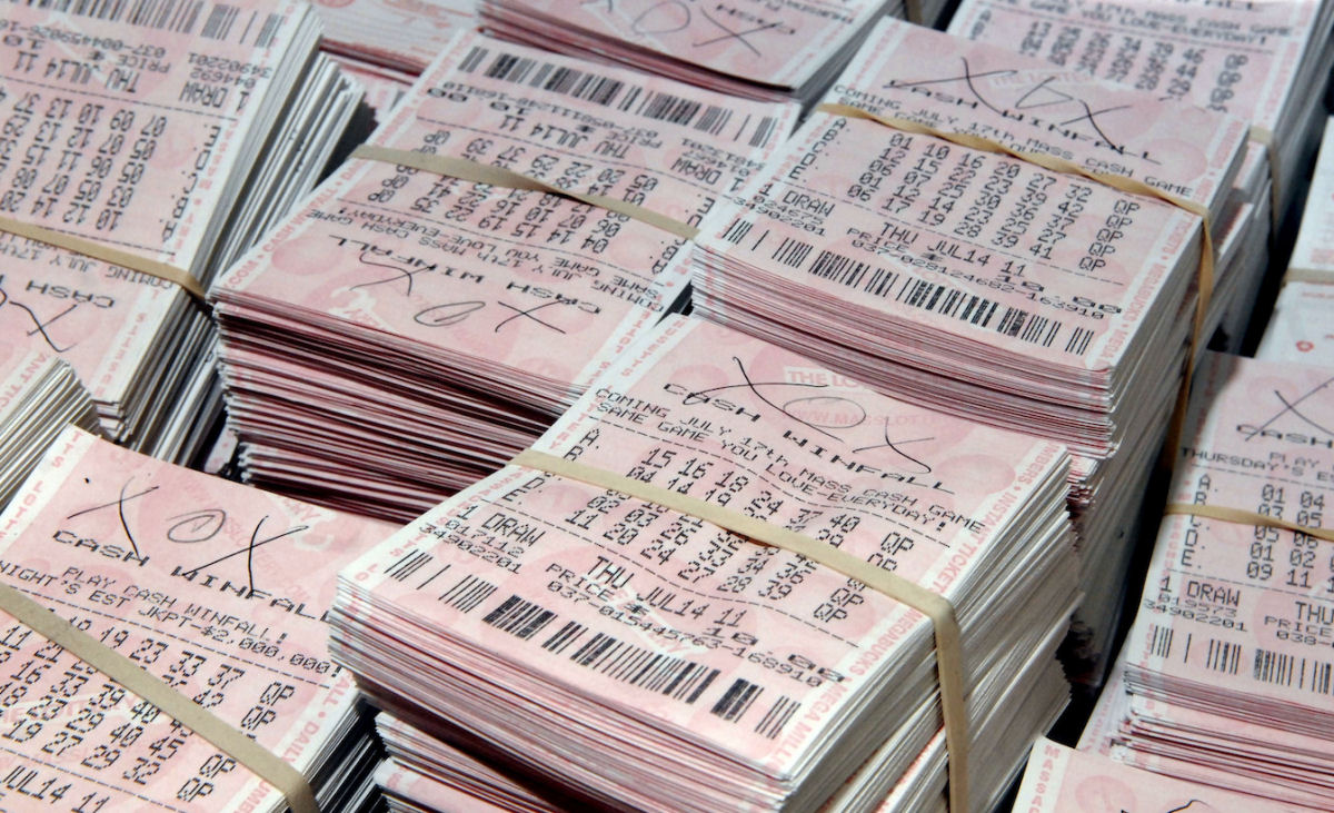 Como um casal de aposentados encontrou uma brecha na loteria para ganhar 26 milhões em 9 anos