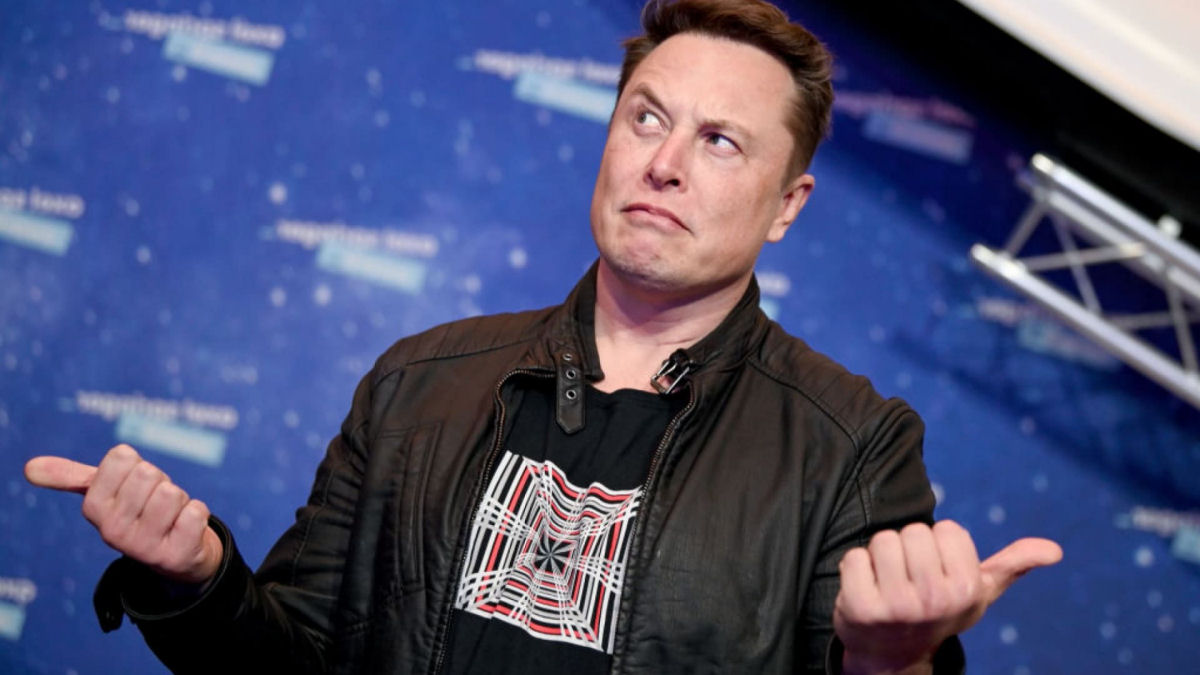 AP sugere que Elon Musk é hipócrita por apoiar a liberdade de expressão, mas usá-la para 'atacar' seus críticos