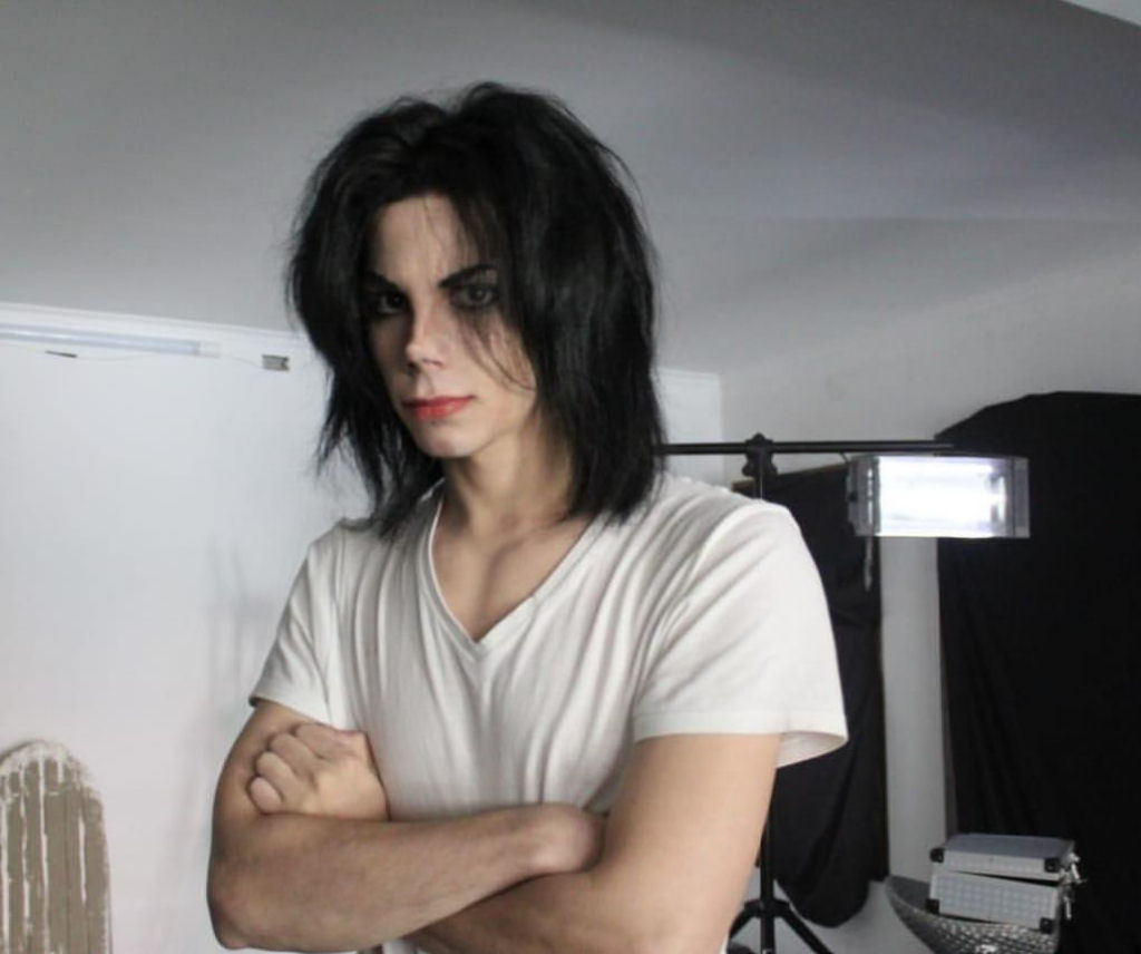 Argentino gastou mais de R$ 110.000 para se tornar o melhor imitador de Michael Jackson 02
