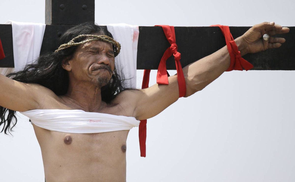 Depois de 32 anos sendo crucificado na Semana Santa, este homem diz no sentir mais dor