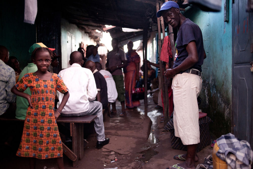 Sobreviventes do Ebola: 16 fotos comoventes da volta para casa 15