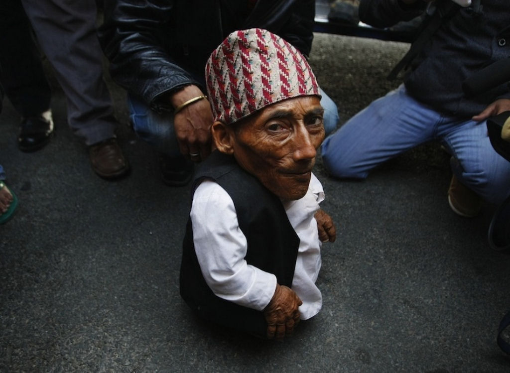 Novo menor homem do mundo encontrado em aldeia do Nepal 17