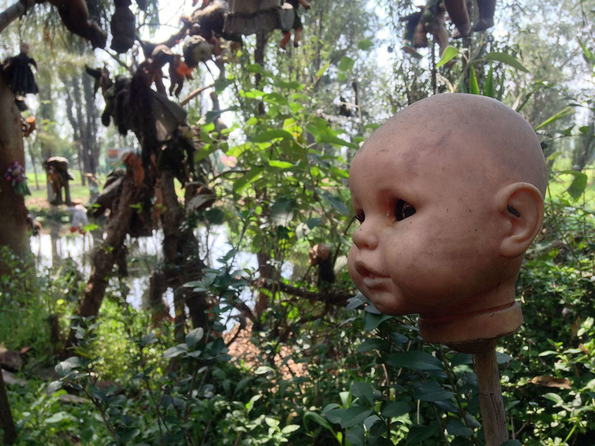 A histria da ilha assombrada das bonecas no Mxico