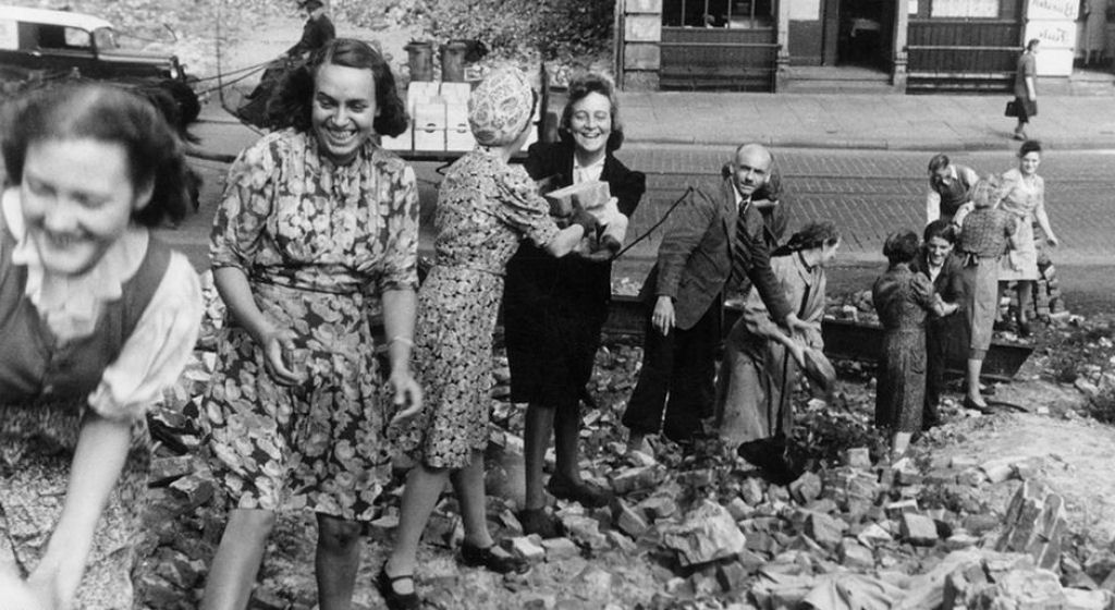 Trmmerfrauen: as mulheres que ajudaram a reconstruir a Alemanha aps a 2 Guerra Mundial 12