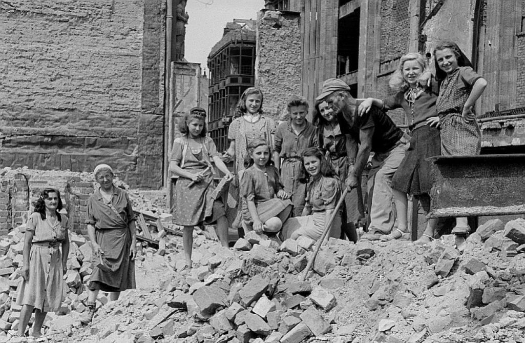 Trmmerfrauen: as mulheres que ajudaram a reconstruir a Alemanha aps a 2 Guerra Mundial 15