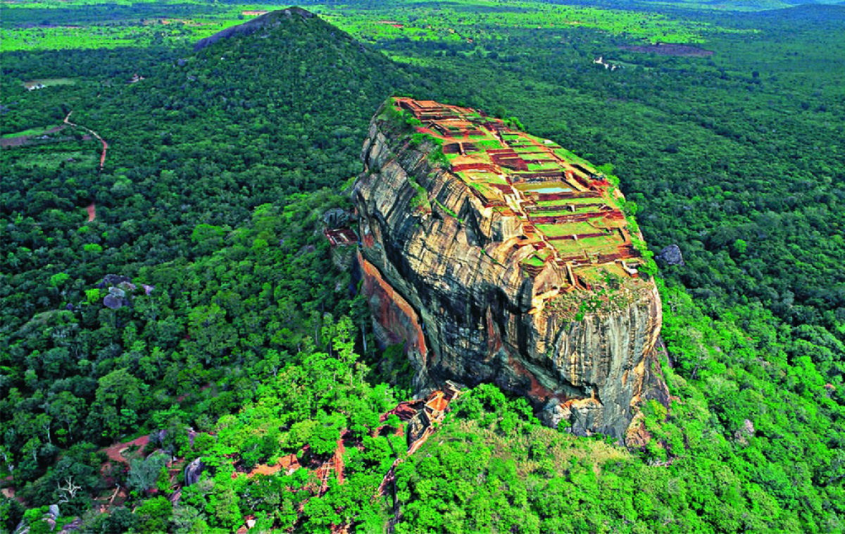 Sigiriya, a rocha em forma de leo no Sri Lanka que era um palcio, fortaleza e mosteiro