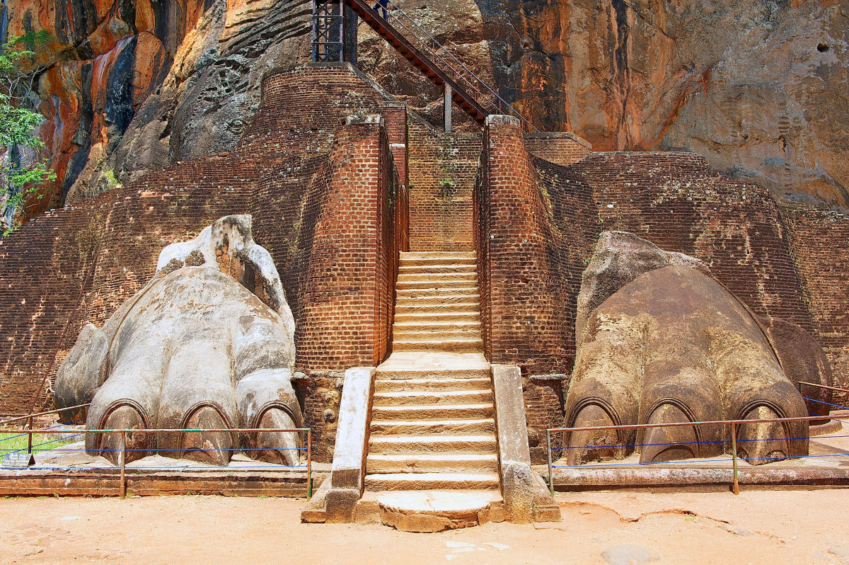 Sigiriya, a rocha em forma de leo no Sri Lanka que era um palcio, fortaleza e mosteiro