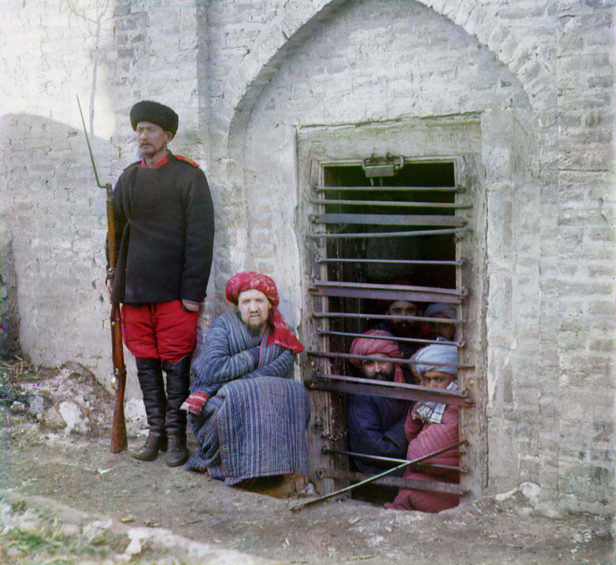 O Uzbequistão da era czarista capturado em raras fotos coloridas, entre 1907 e 1911 16