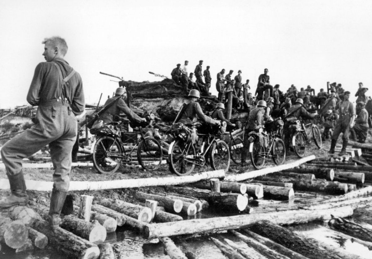 Uma histria ilustrada e quase esquecida das bicicletas na Segunda Guerra Mundial 09