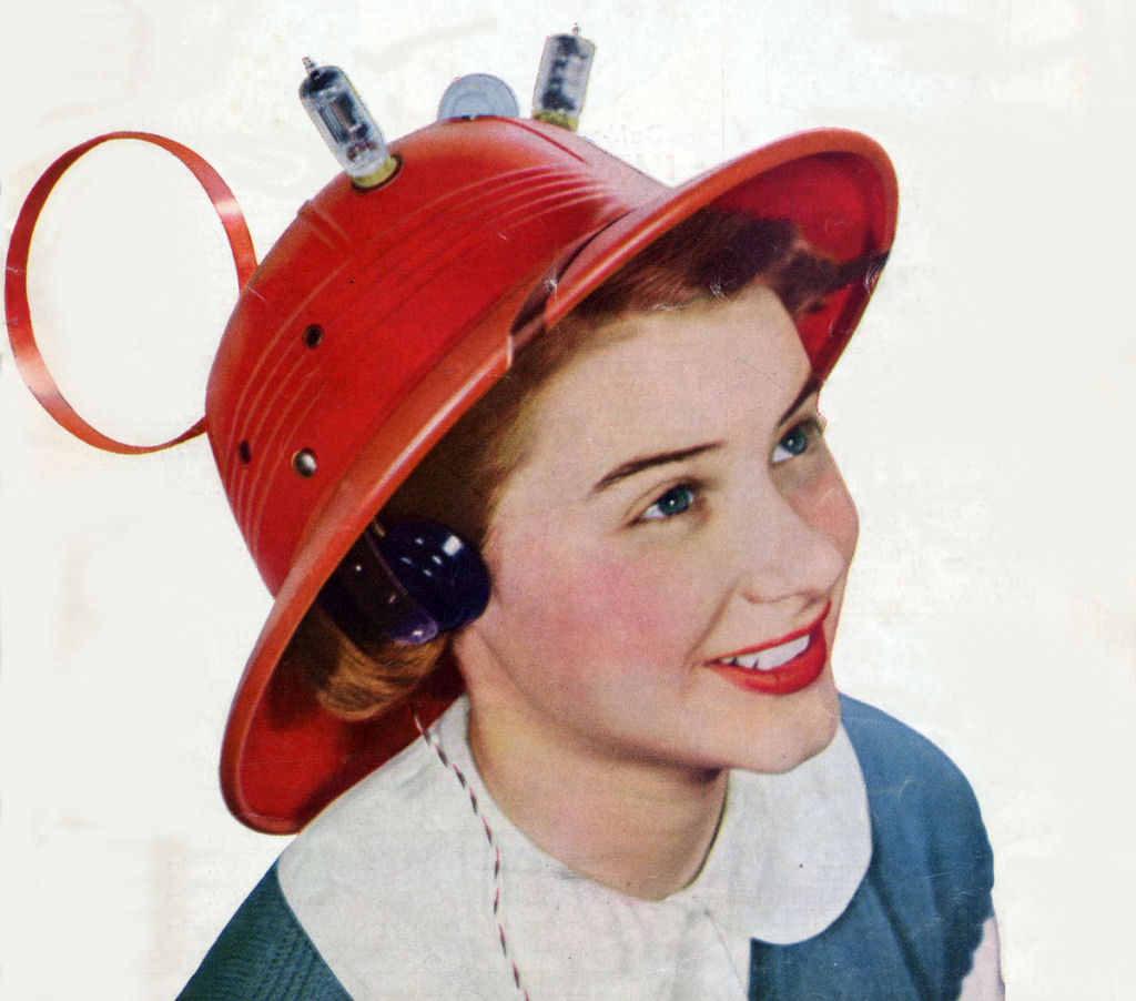 A história do futurista chapéu com rádio de 1949 01