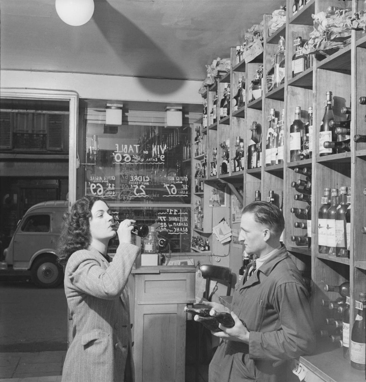 O dia em que a Coca-Cola desembarcou na França, em 1950 09
