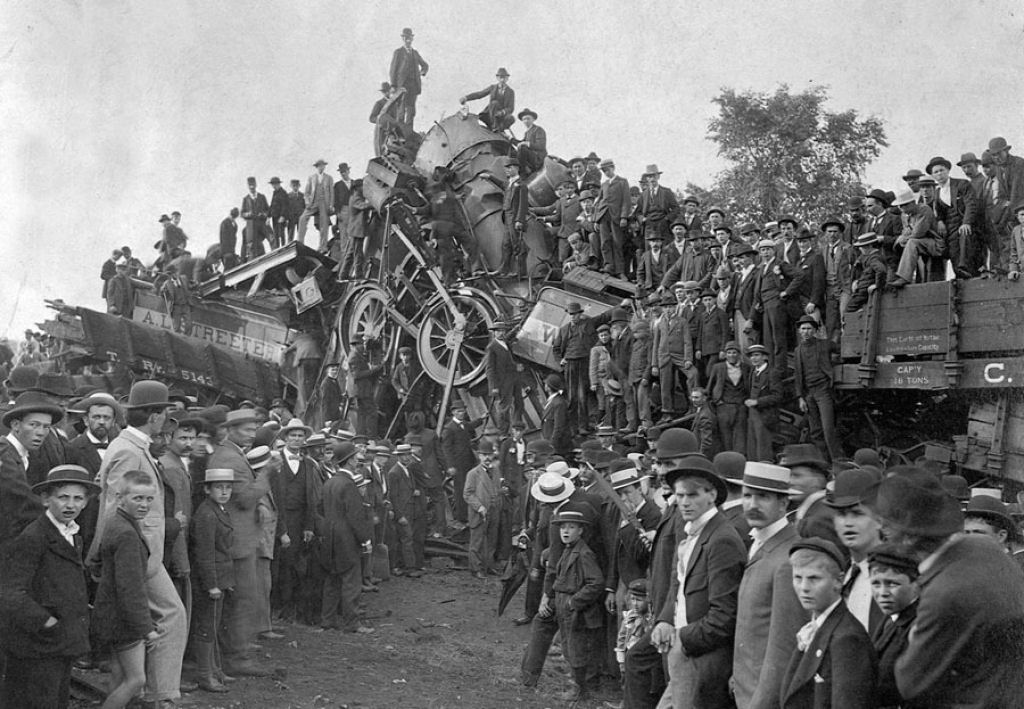 A histria sobre como surgiram as feiras de colises de trens no oeste americano