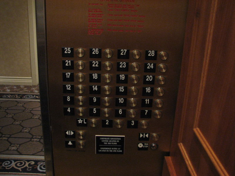 Este assustador vídeo de um elevador foi a única pista para resolver um mistério que terminou em morte