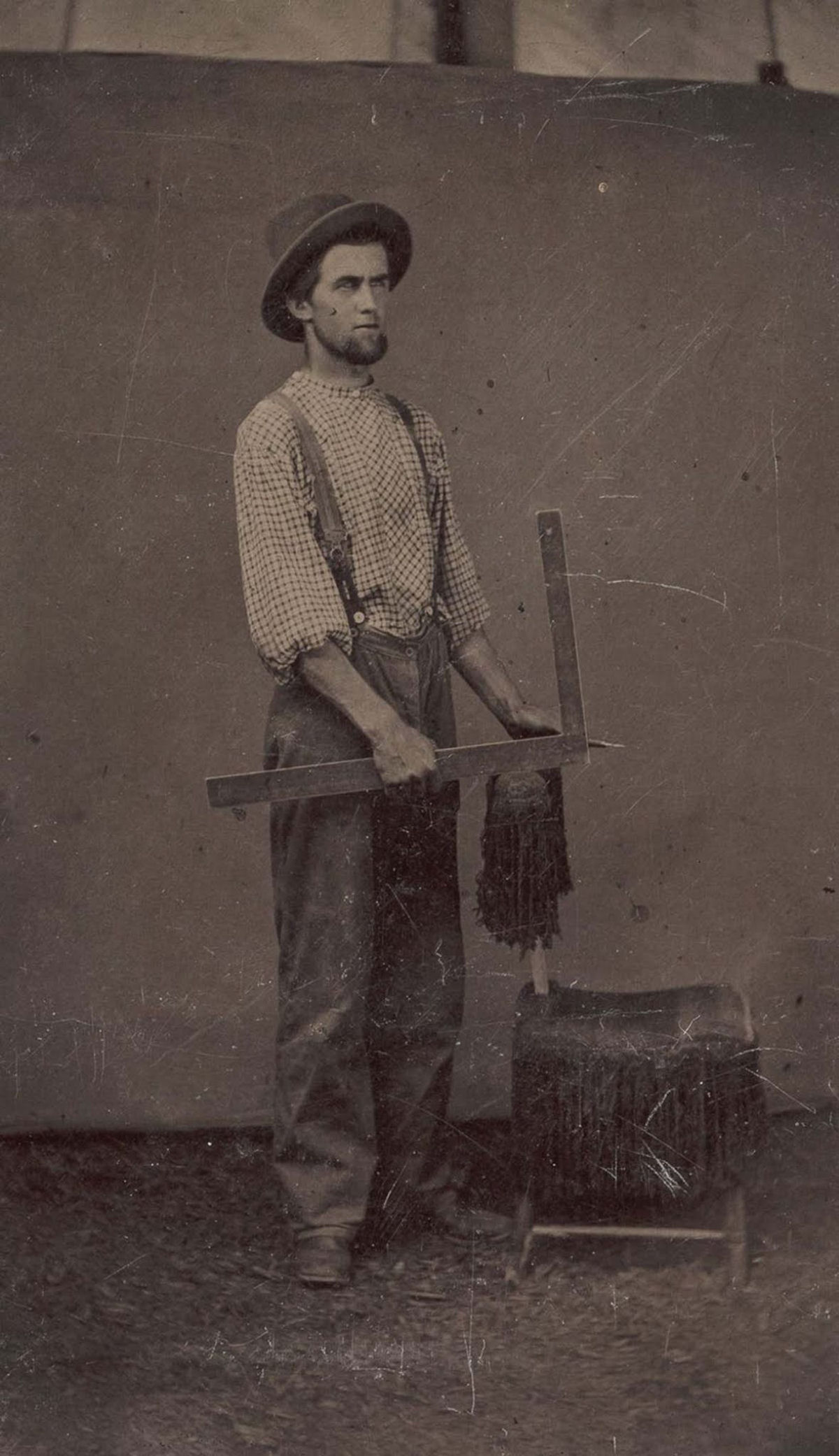 Ferrótipos ocupacionais: trabalhadores posando com as ferramentas de seu ofício em meados do século 19 04