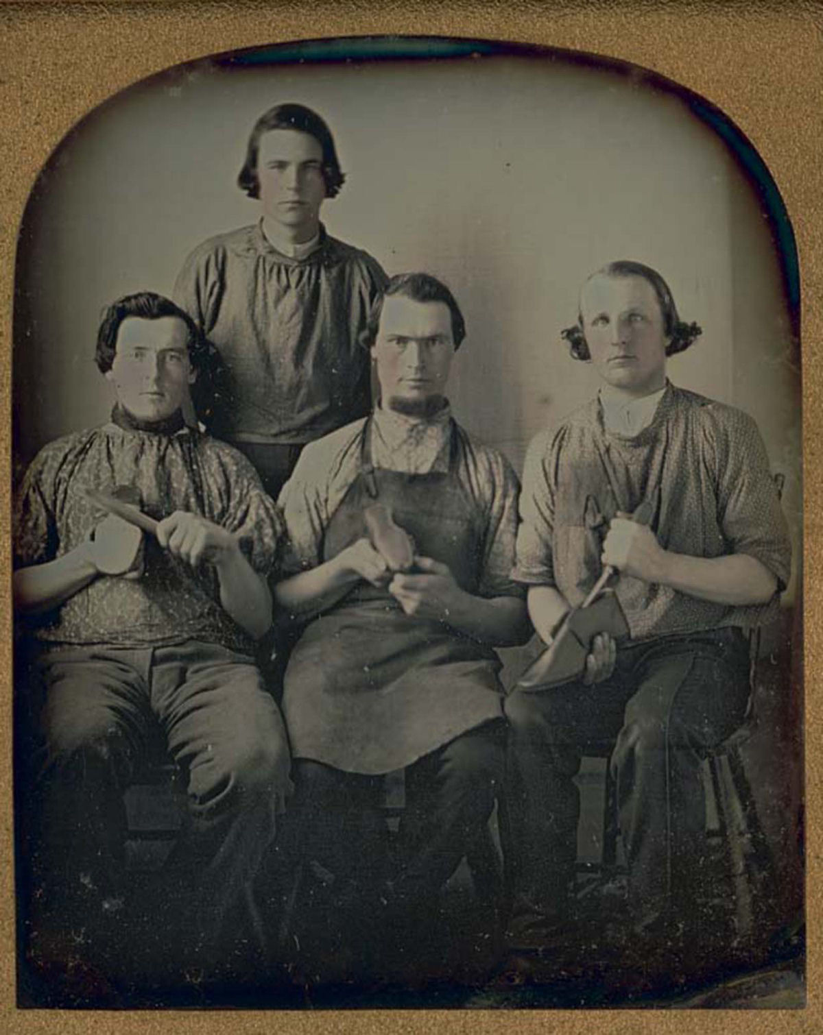 Ferrótipos ocupacionais: trabalhadores posando com as ferramentas de seu ofício em meados do século 19 29