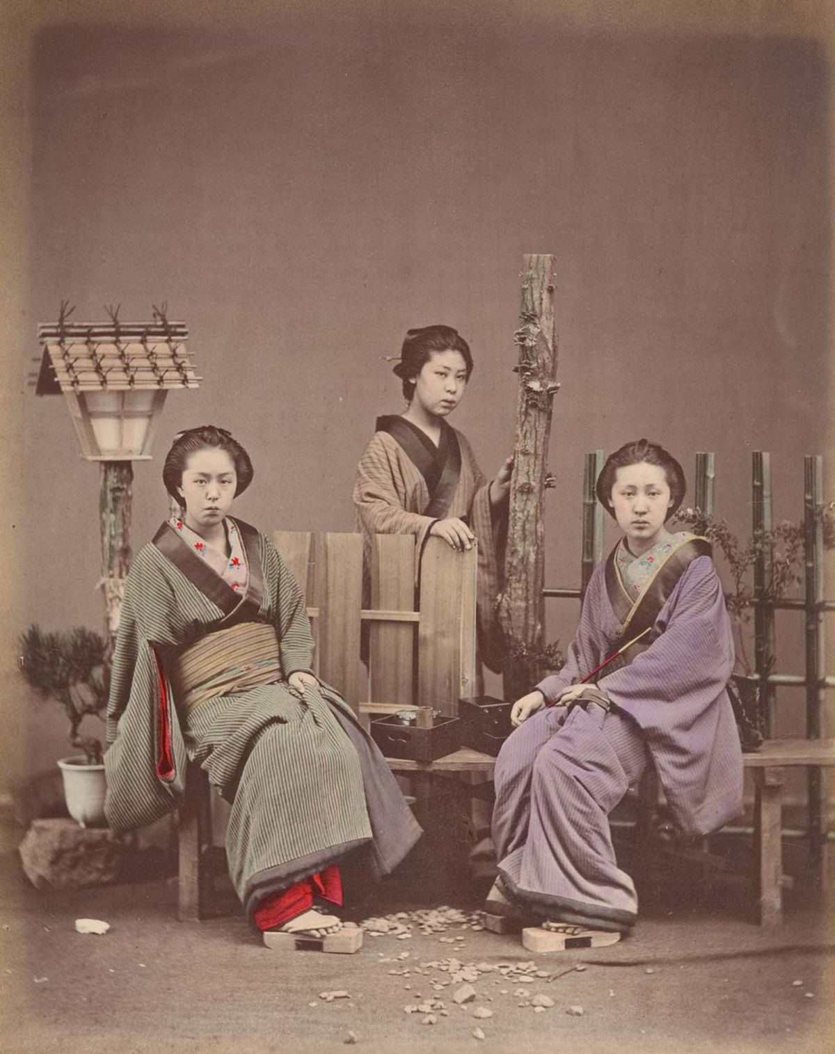 Fotografias colorizadas à mão do Japão à beira da modernidade 10