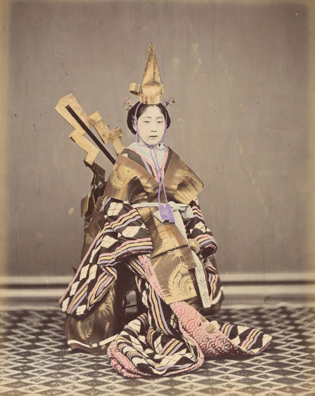 Fotografias colorizadas à mão do Japão à beira da modernidade 12
