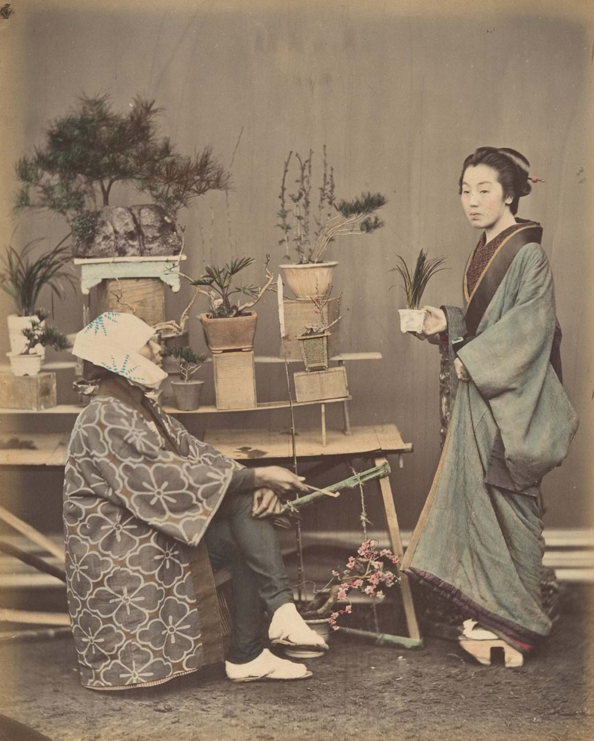 Fotografias colorizadas à mão do Japão à beira da modernidade 16