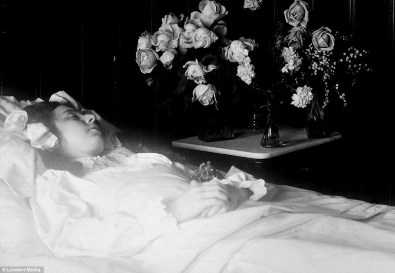 Fotografia post-mortem victoriana: ver a morte nos olhos 12