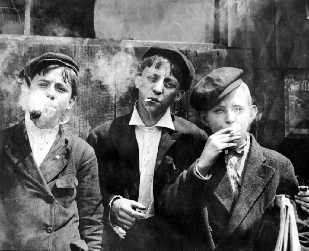 A história dos garotos jornaleiros que fizeram greve por um melhor salário em 1899