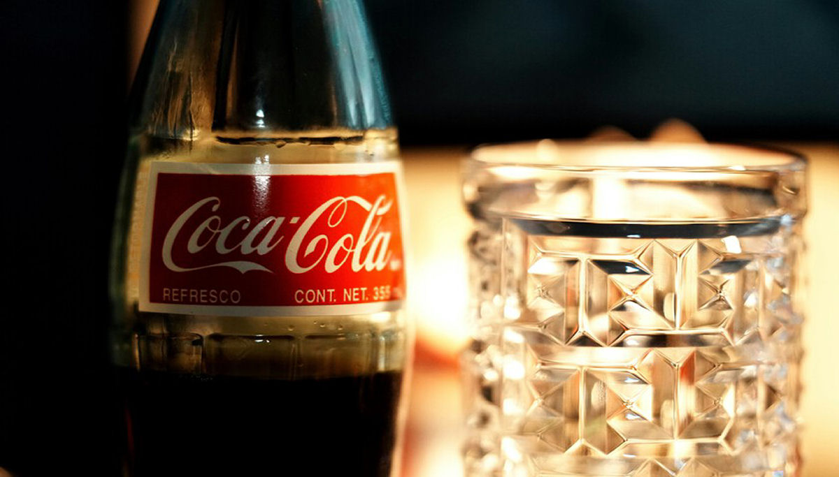 Em 1985, prestes a ser superada pela Pepsi, a Coca mudou sua f�rmula e o  resultado foi um desastre.