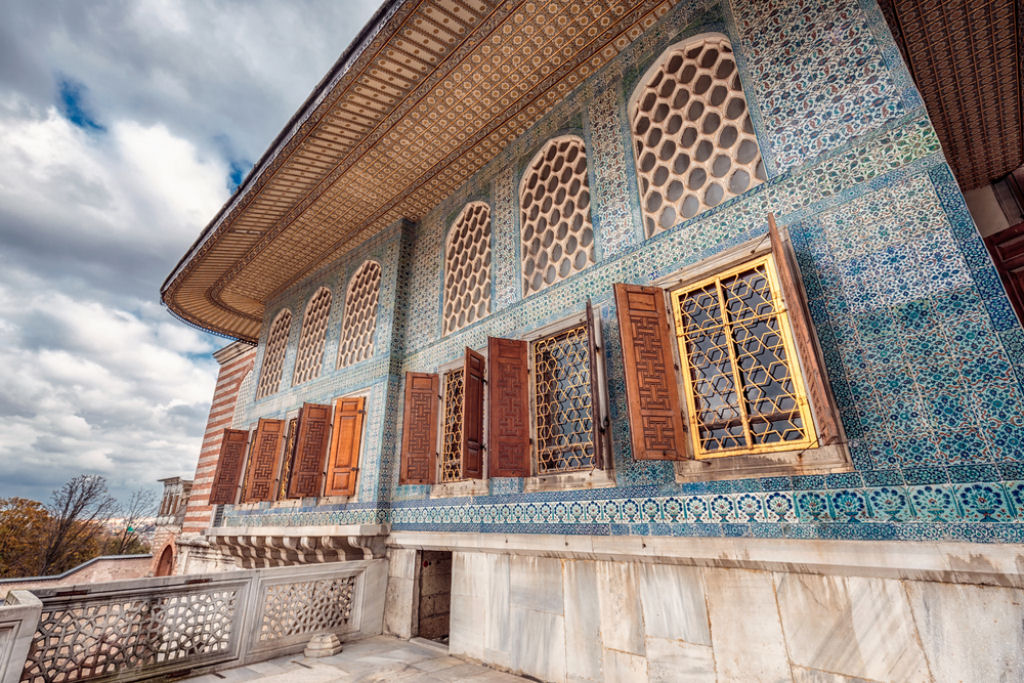 Os sultões otomanos que quase enlouqueceram por serem criados em 'gaiolas'