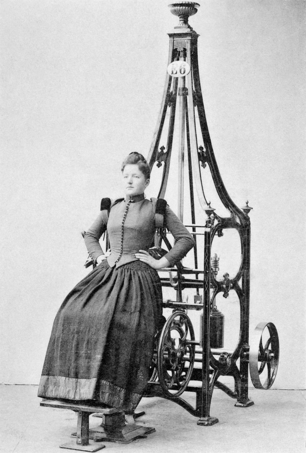 Suor e corset. Academia mecânica no século XIX 06