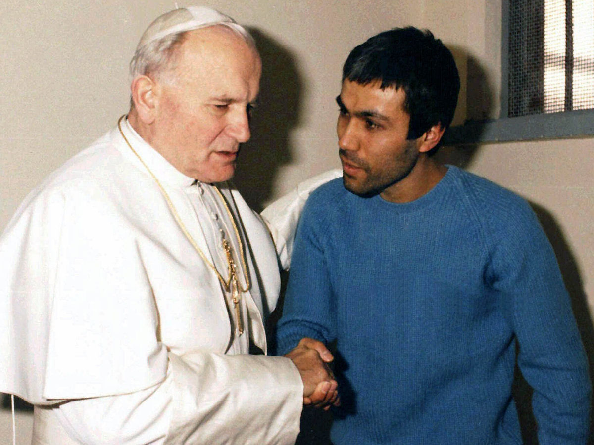 O dia em que o Papa João Paulo II foi baleado na Praça de São Pedro